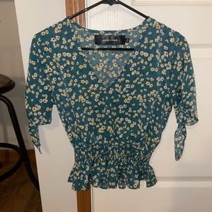 Floral, green v-neck blouse